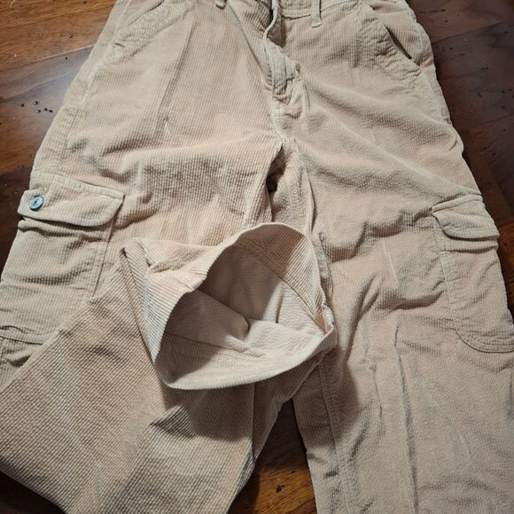 American Eagle corduroy baggy tan "teddy bear" pants🧸 - Picture 4 of 6